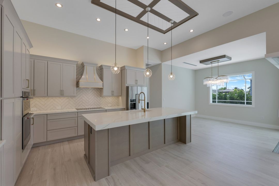 4604 SW 9th Ave, Cape Coral, FL 33914