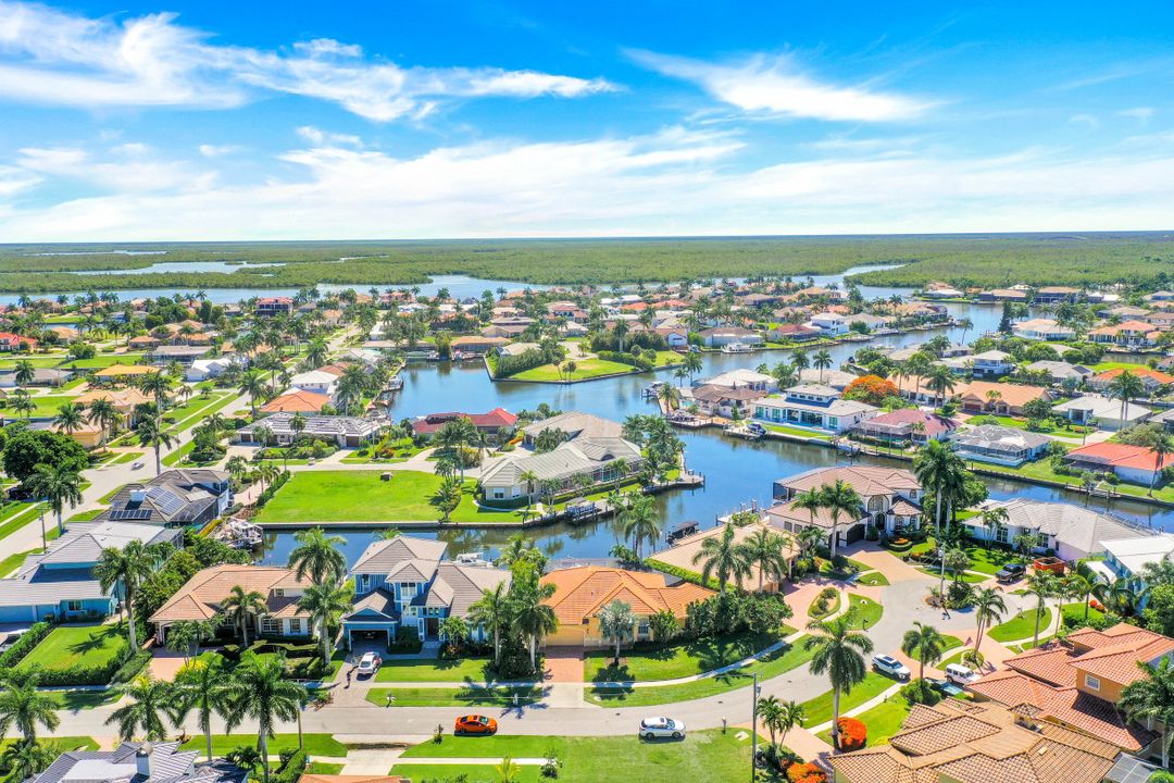 171 Geranium Ct, Marco Island, FL 34145