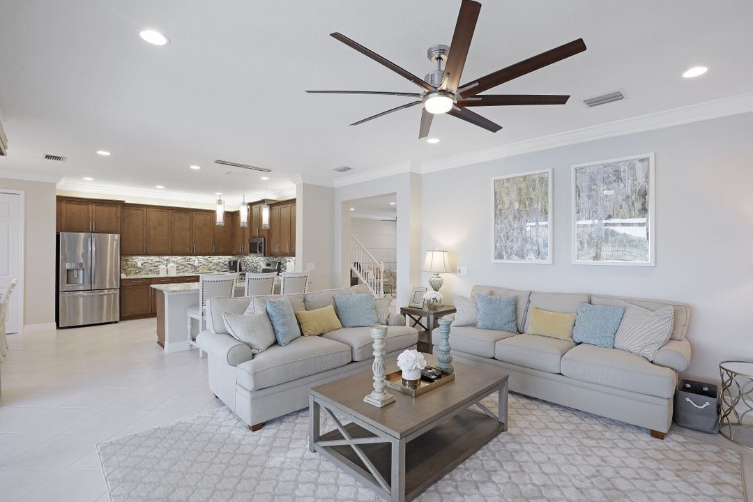 4173 Amelia Way, Naples, FL 34119