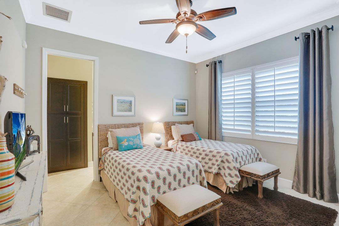 9104 Isla Bella Cir, Bonita Springs, FL 34135