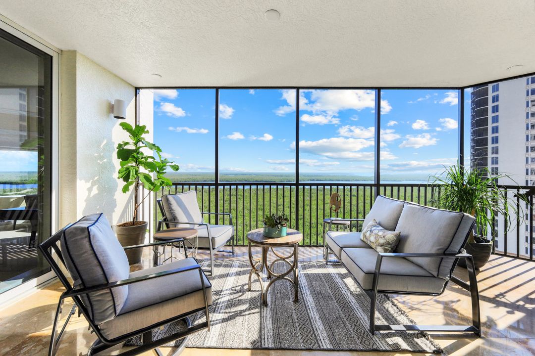 1060 Borghese Ln  #906, Naples, FL 34114