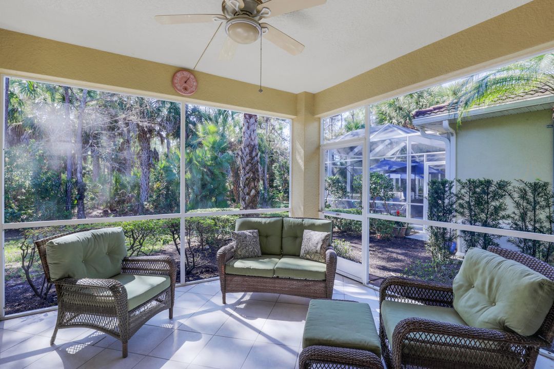 1916 Tarpon Bay Dr N, Naples, FL 34119