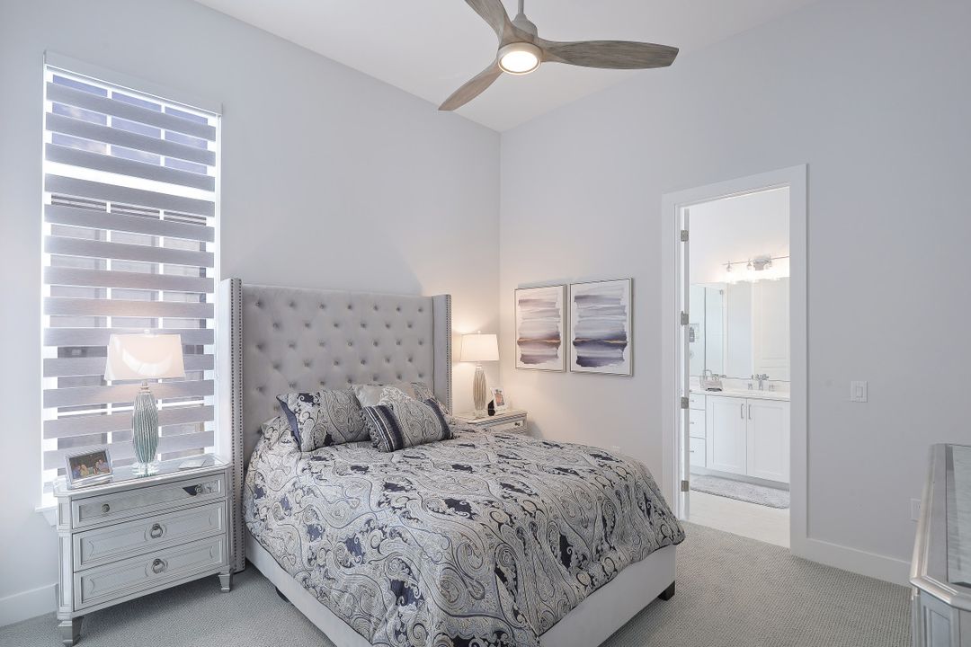 3228 Tavolara Ln, Naples, FL 34114