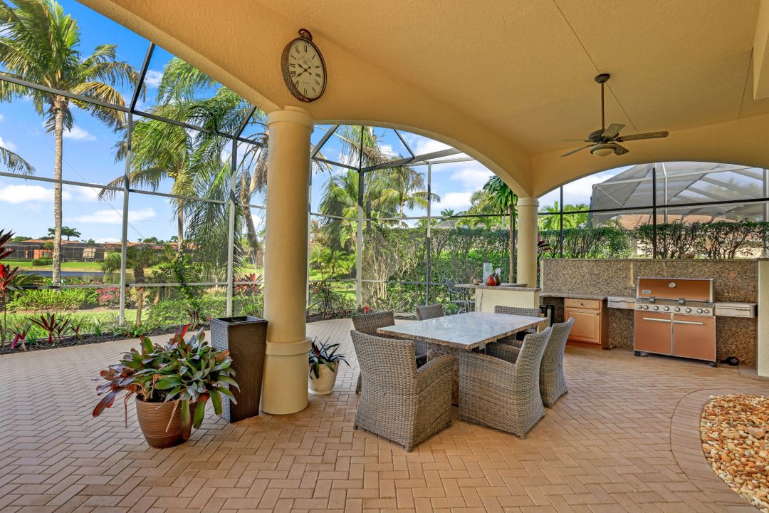 7417 Treeline Dr, Naples, FL 34119