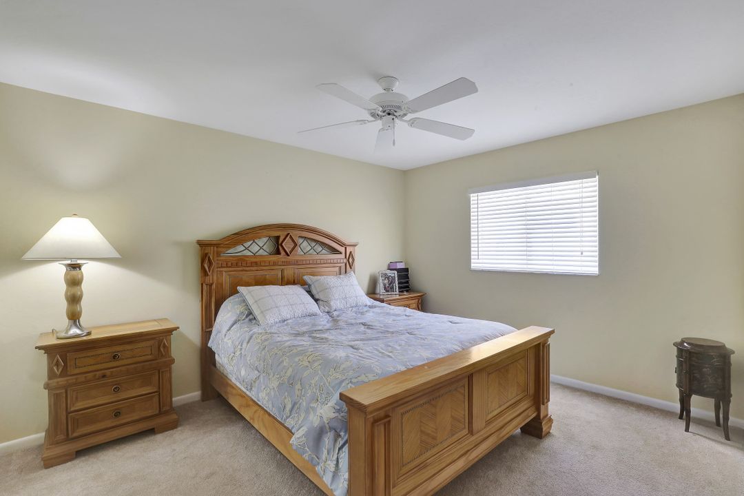 1922 Cape Coral Pkwy W, Cape Coral, FL 33914