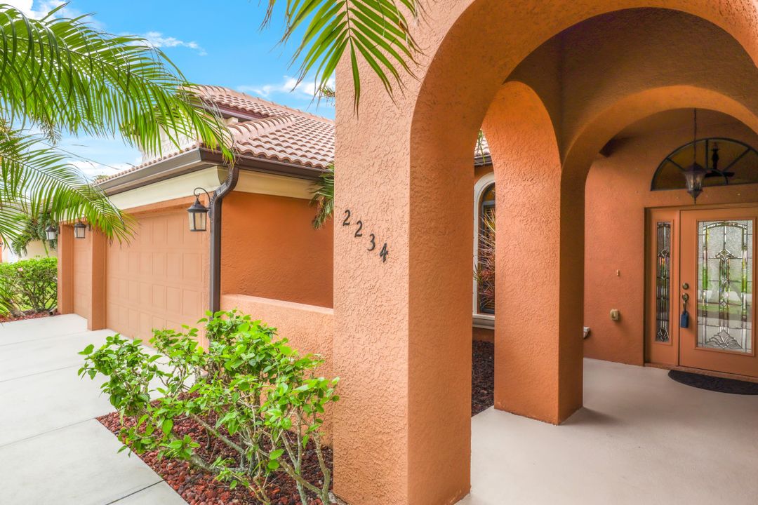 2234 SE 20th Pl, Cape Coral, FL 33990