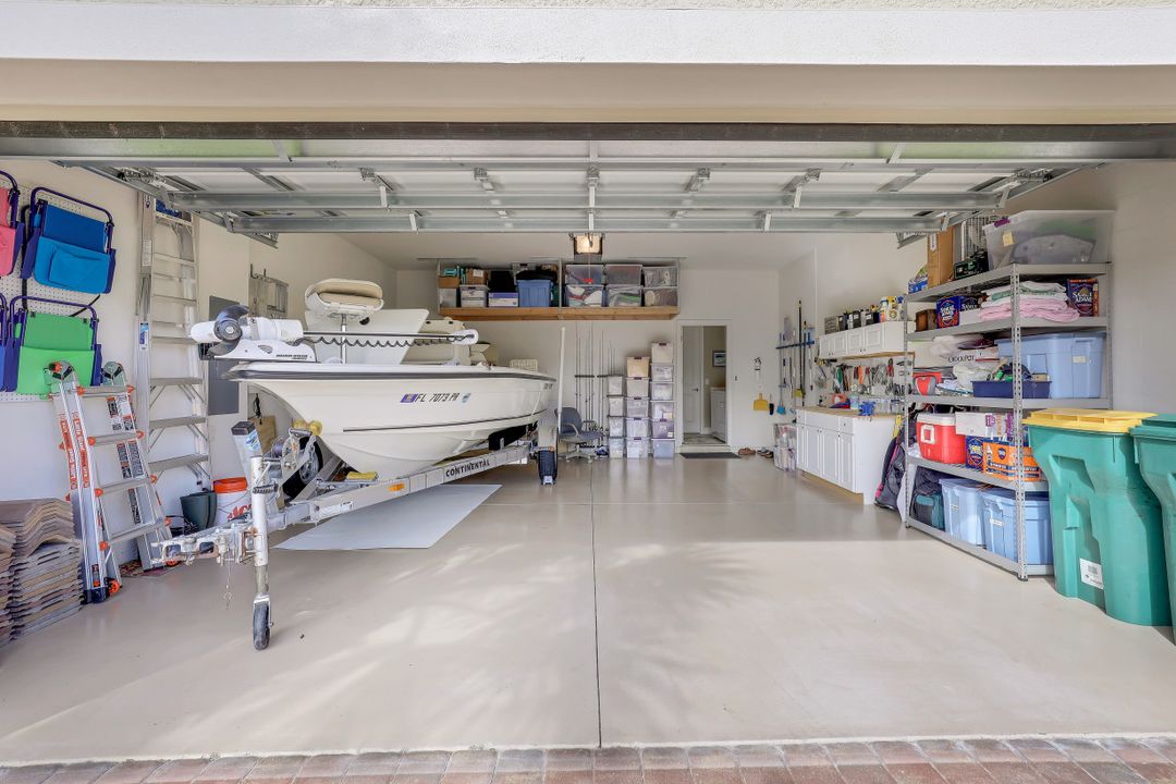 9319 Fieldstone Ln, Naples, FL 34120