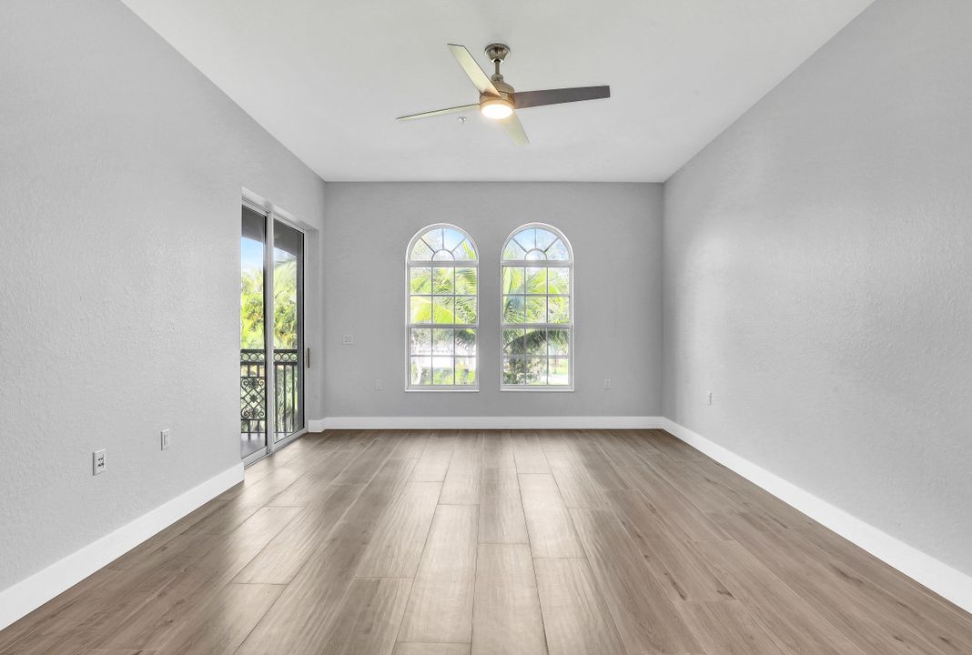 9053 Cascada Way #201, Naples, FL 34114