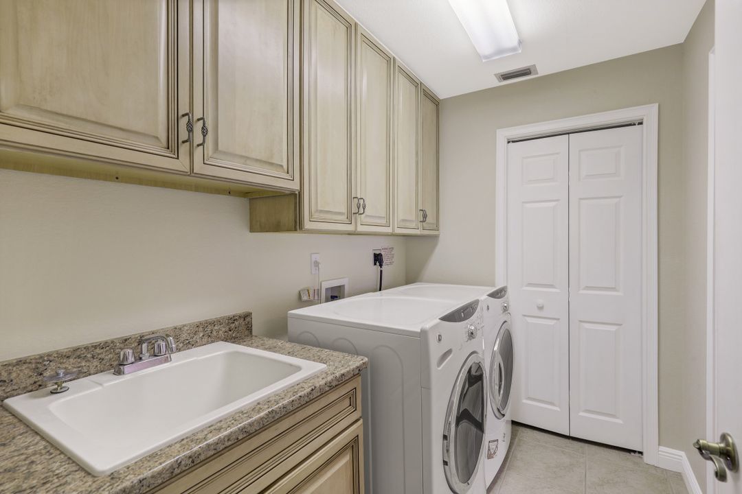 4235 SE 20th Pl #A405, Cape Coral, FL 33904