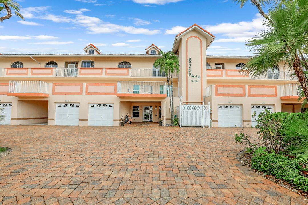 1614 Beach Pkwy #PH 12, Cape Coral, FL 33904