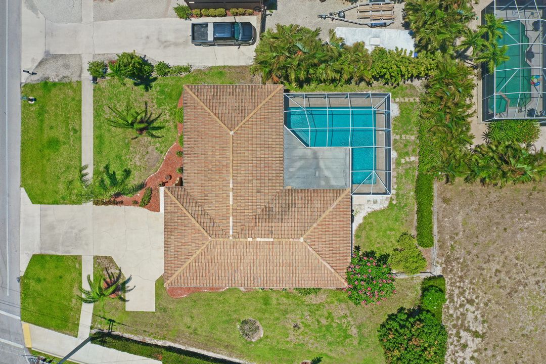 541 S Heathwood Dr, Marco Island, FL 34145