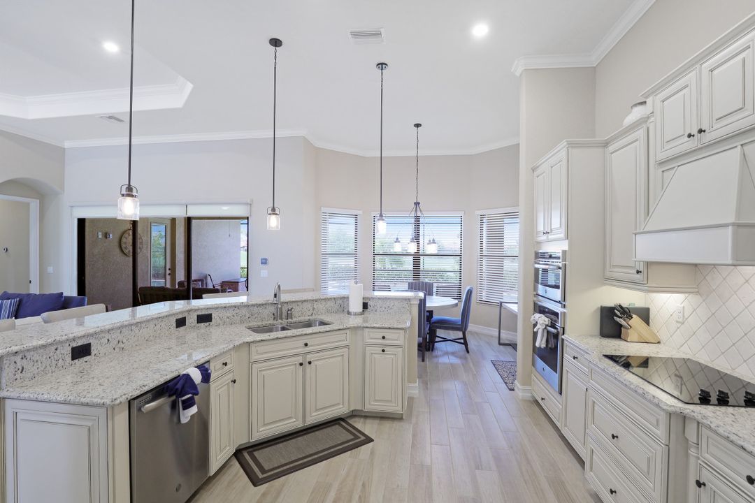 28770 Cavan Ct, Bonita Springs, FL 34135