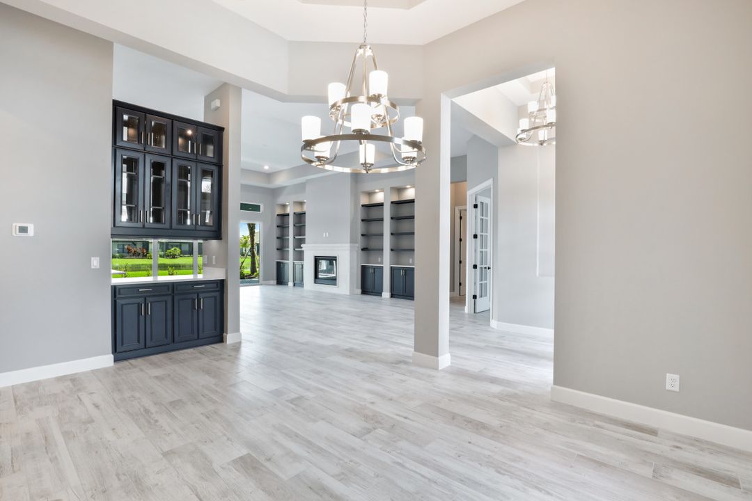 11430 Canal Grande Dr, Fort Myers, FL 33913