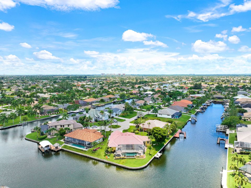 4102 SW 27th Ave, Cape Coral, FL 33914