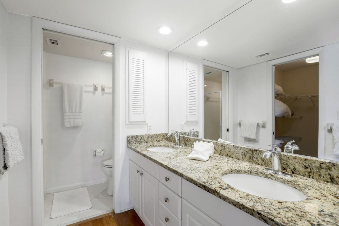 3300 Binnacle Dr #101, Naples, FL 34103