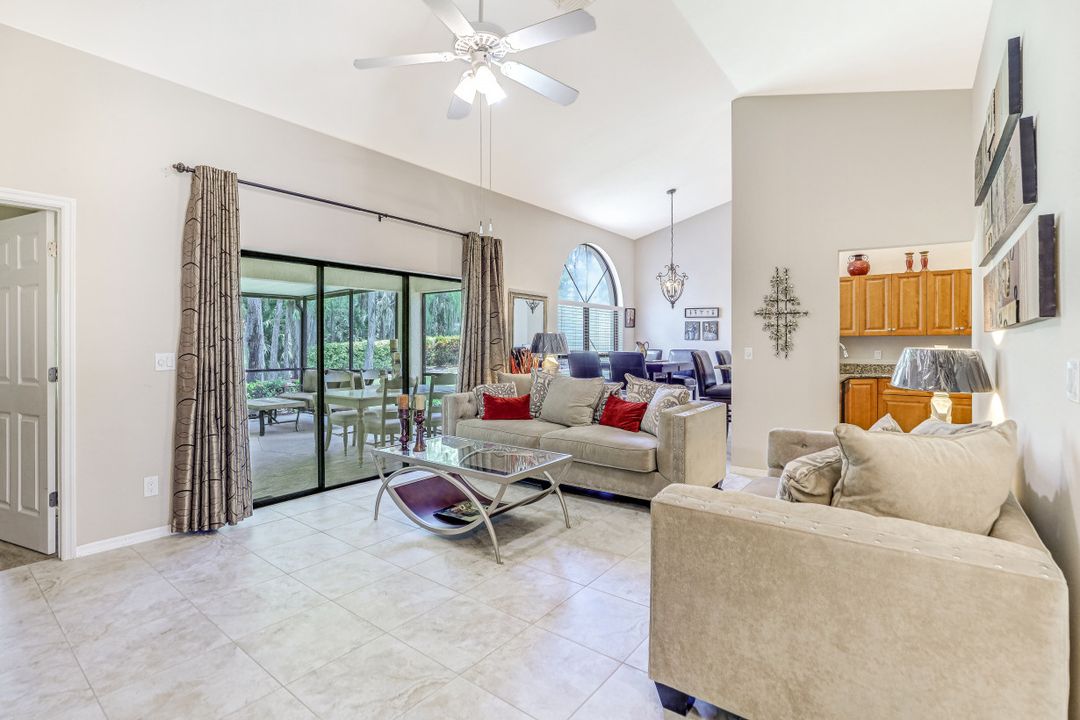 12807 Maiden Cane Ln, Bonita Springs, FL 34135