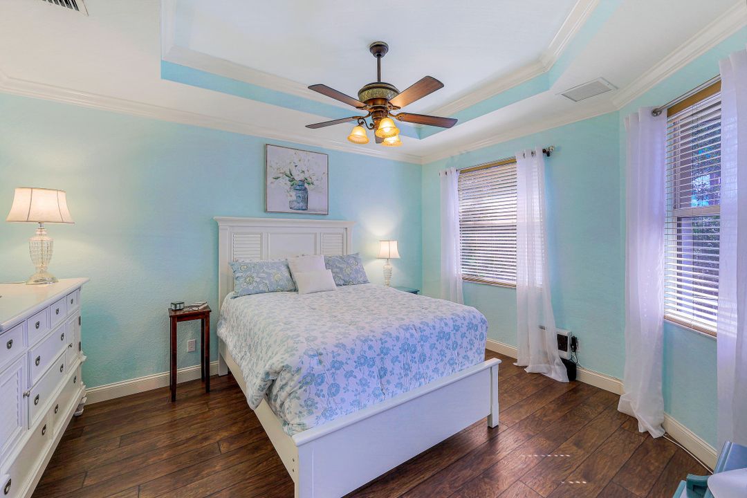 1355 Mariposa Cir  #6-202, Naples, FL 34105