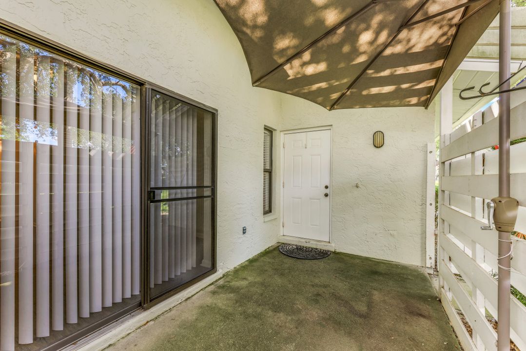 5026 SW Courtyards Way  #16, Cape Coral, FL 33914