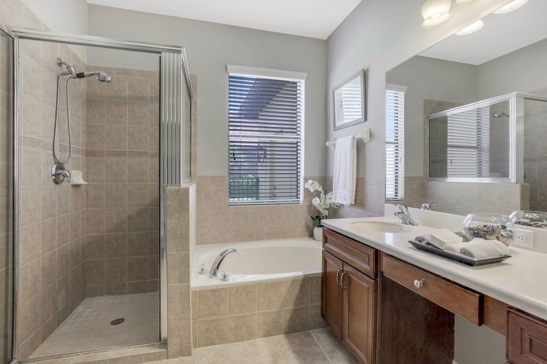 12494 Country Day Cir, Fort Myers, FL 33913