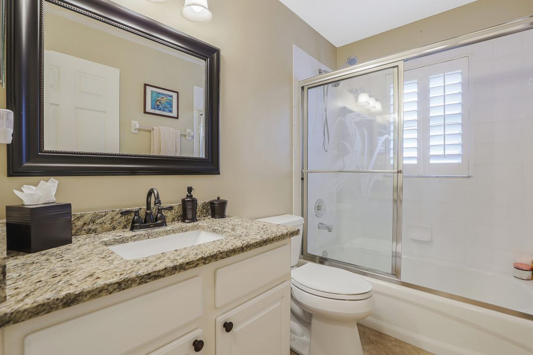 7433 Meldin Ct, Naples, FL 34104