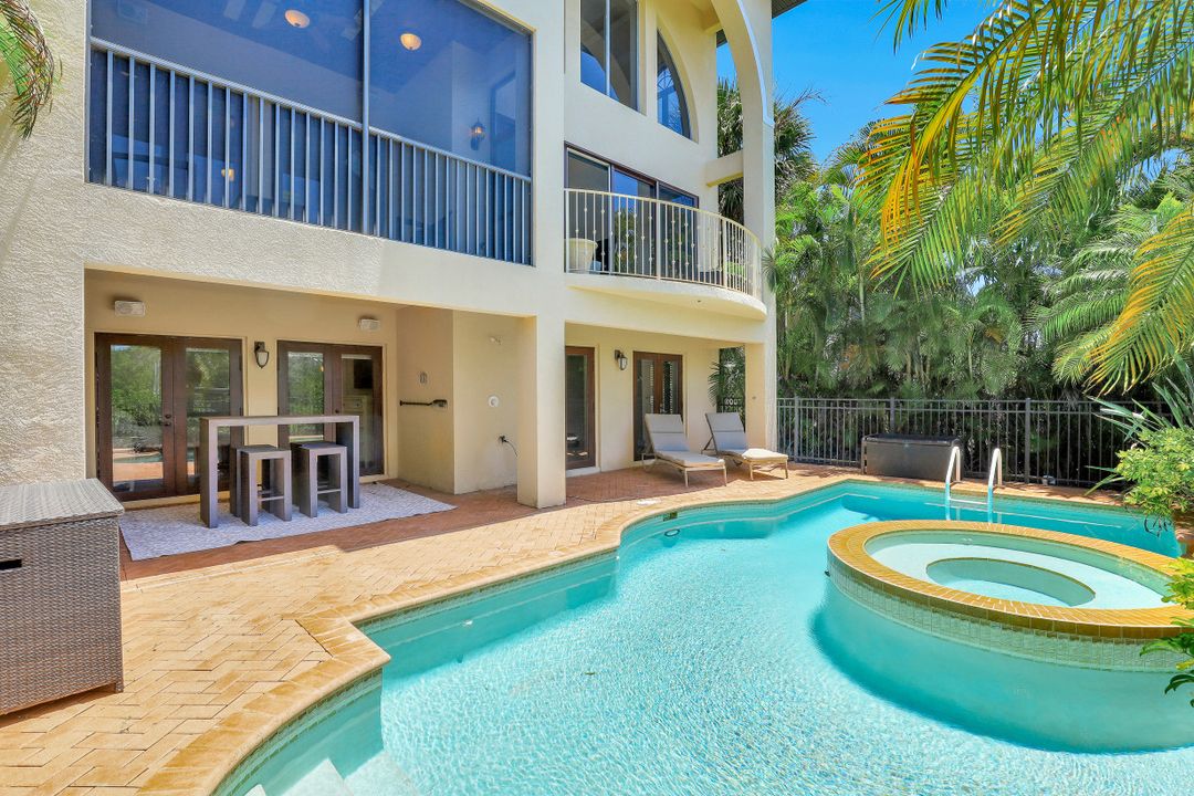 27810 Forester Dr, Bonita Springs, FL 34134