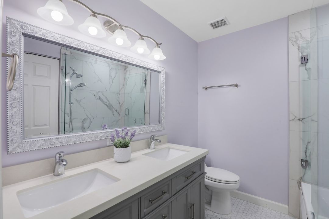 1960 16th St NE, Naples, FL 34120