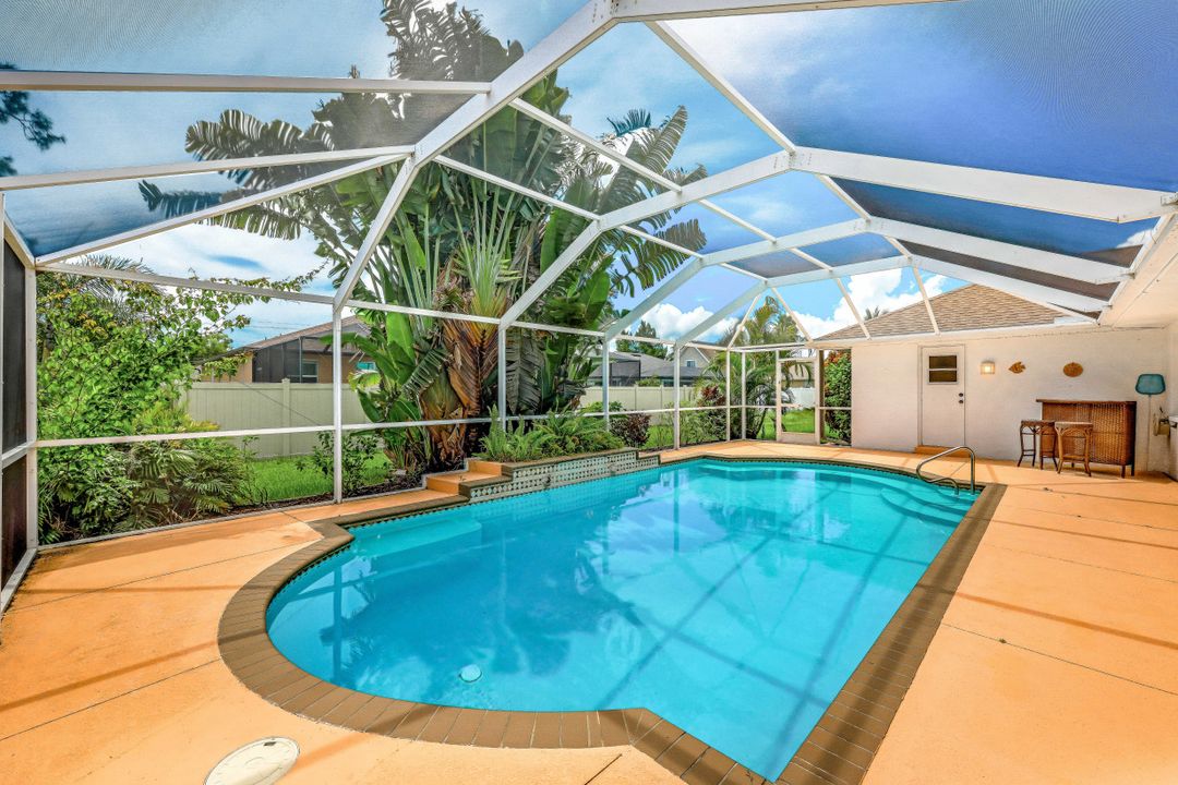 2310 SW 18th St, Cape Coral, FL 33991