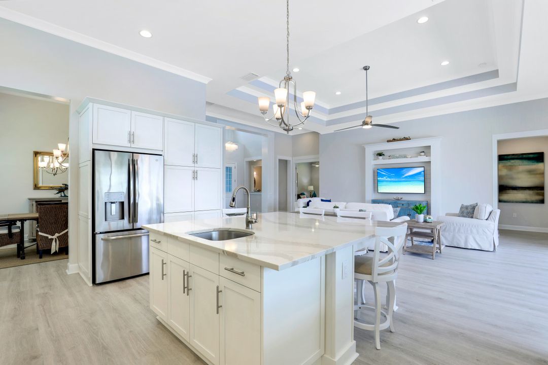 5771 Clarendon Dr, Naples, FL 34113