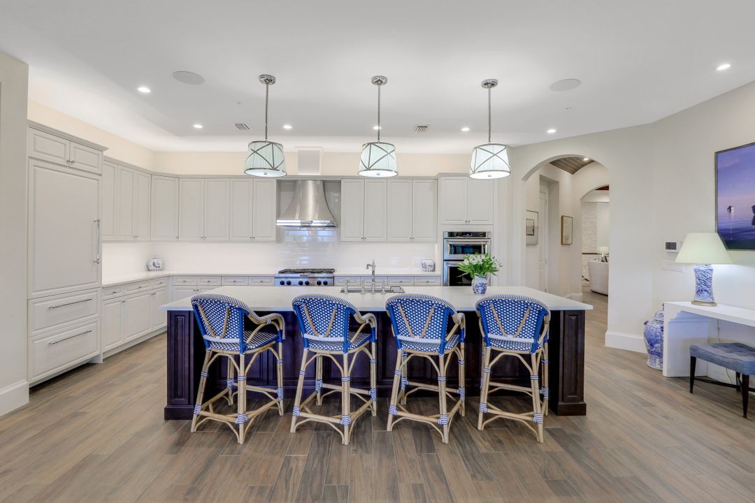 16340 Corsica Way #202, Naples, FL 34110