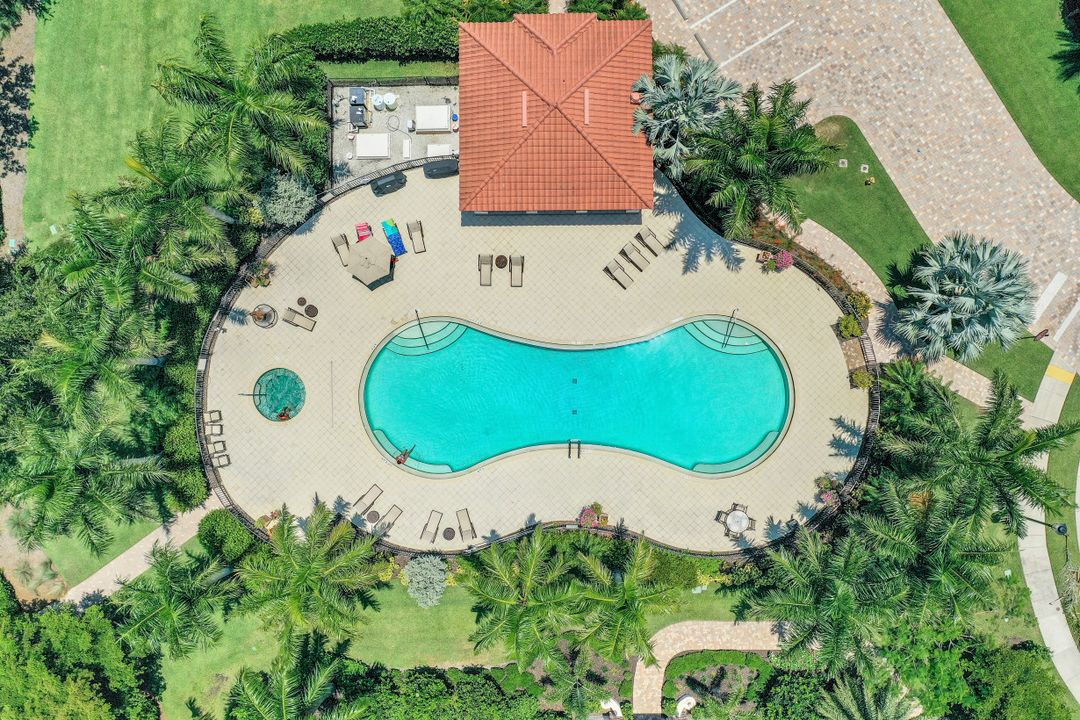 16444 Carrara Way #301, Naples, FL 34110