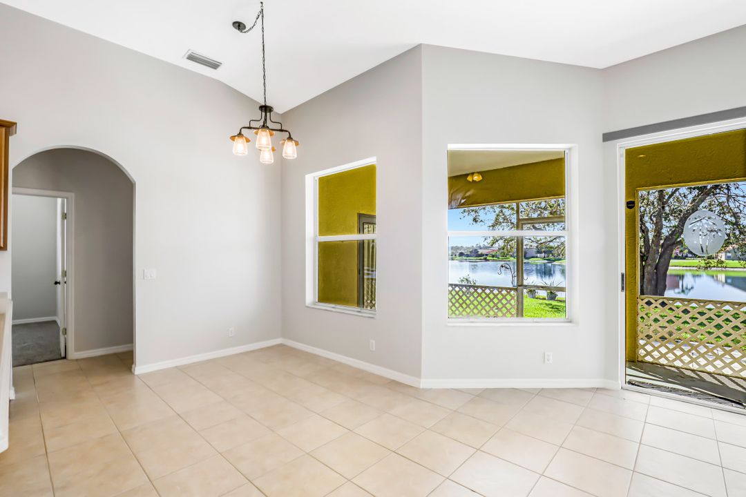 2227 Grove Dr, Naples, FL 34120