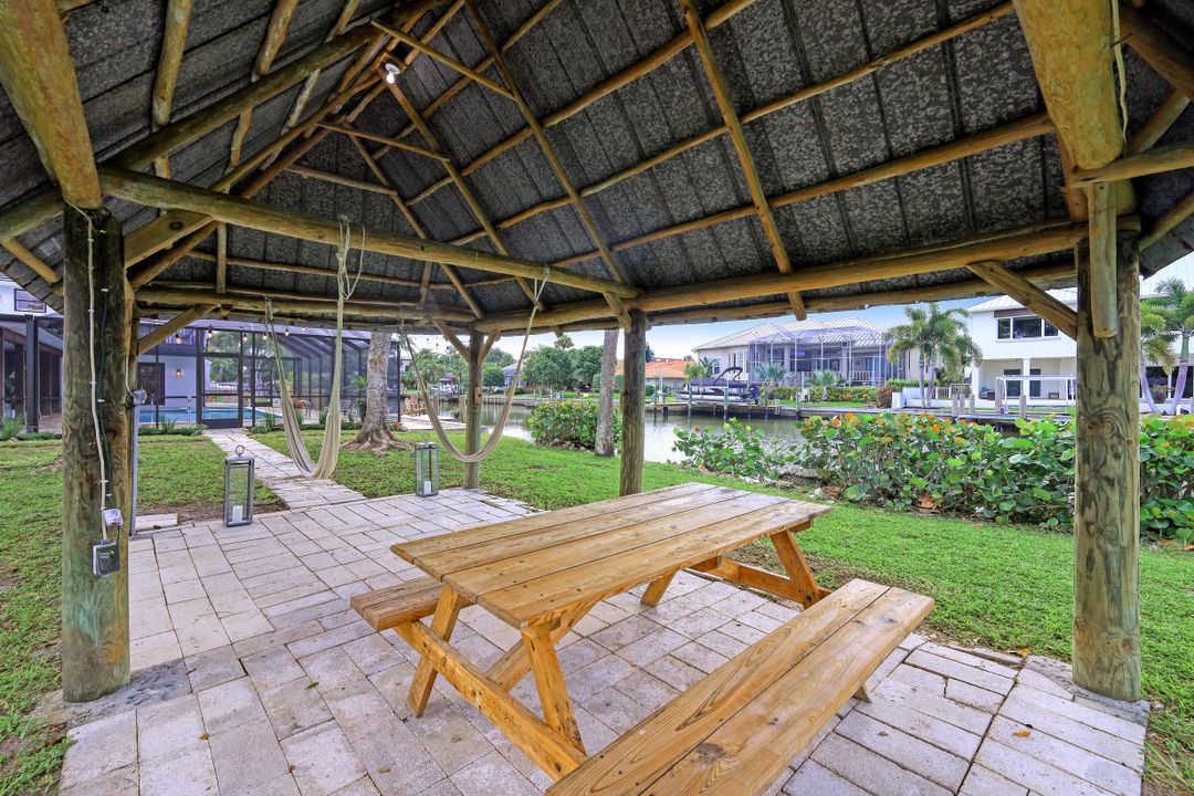 438 Lagoon Ave, Naples, FL 34108