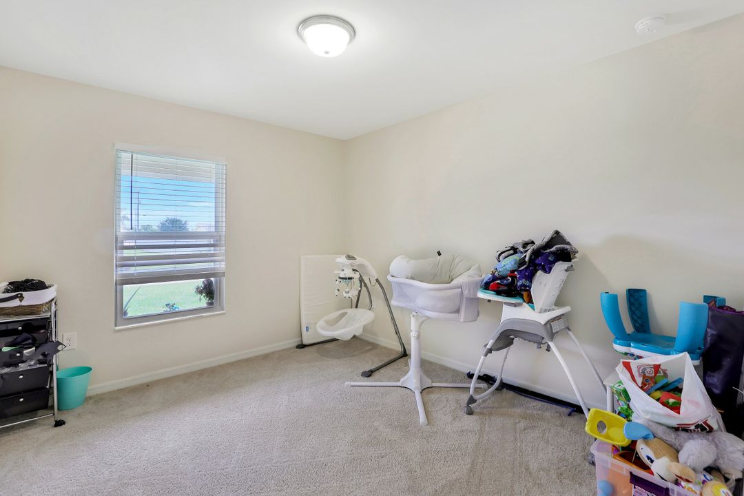 1708 NE Juanita Pl, Cape Coral, FL 33909