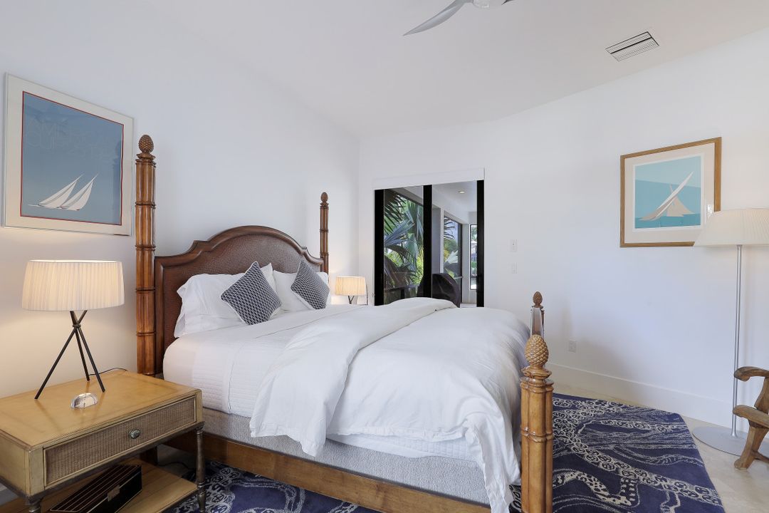 480 Parkhouse Ct, Marco Island, FL 34145