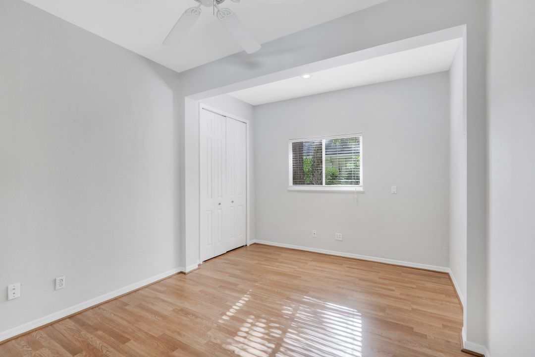 3781 Lakemont Dr, Bonita Springs, FL 34134