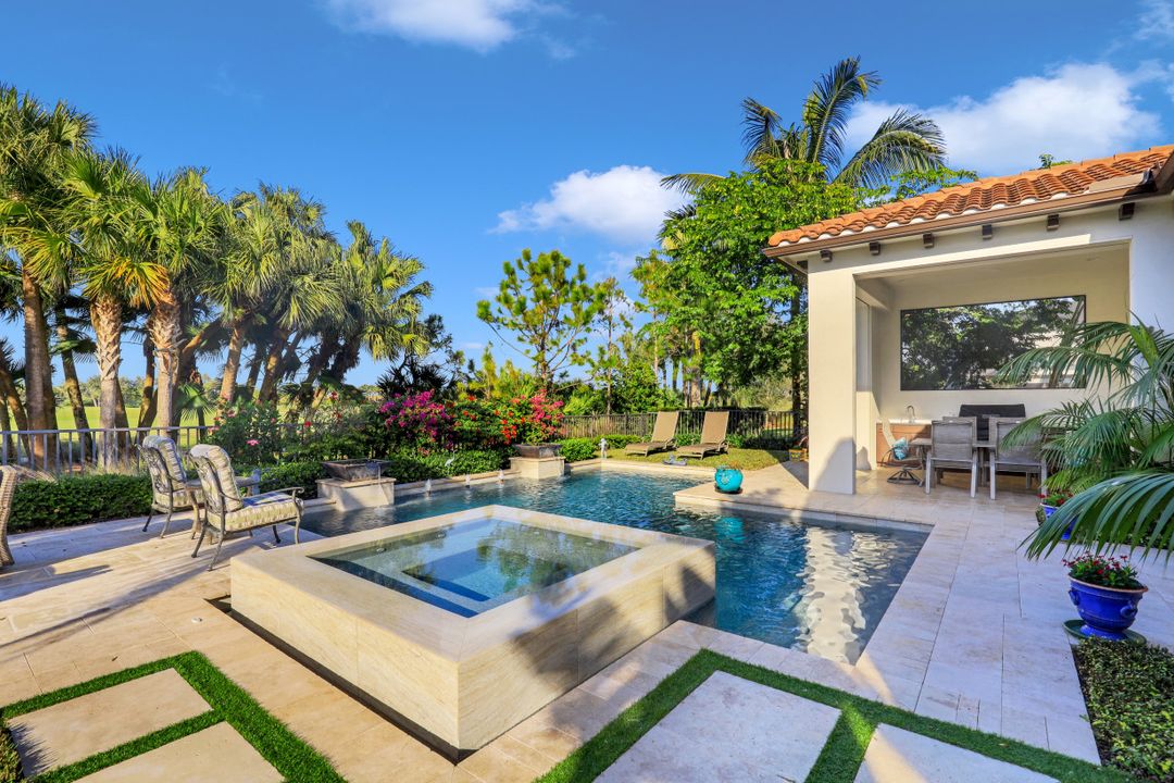 3255 Tavolara Ln, Naples, FL 34114