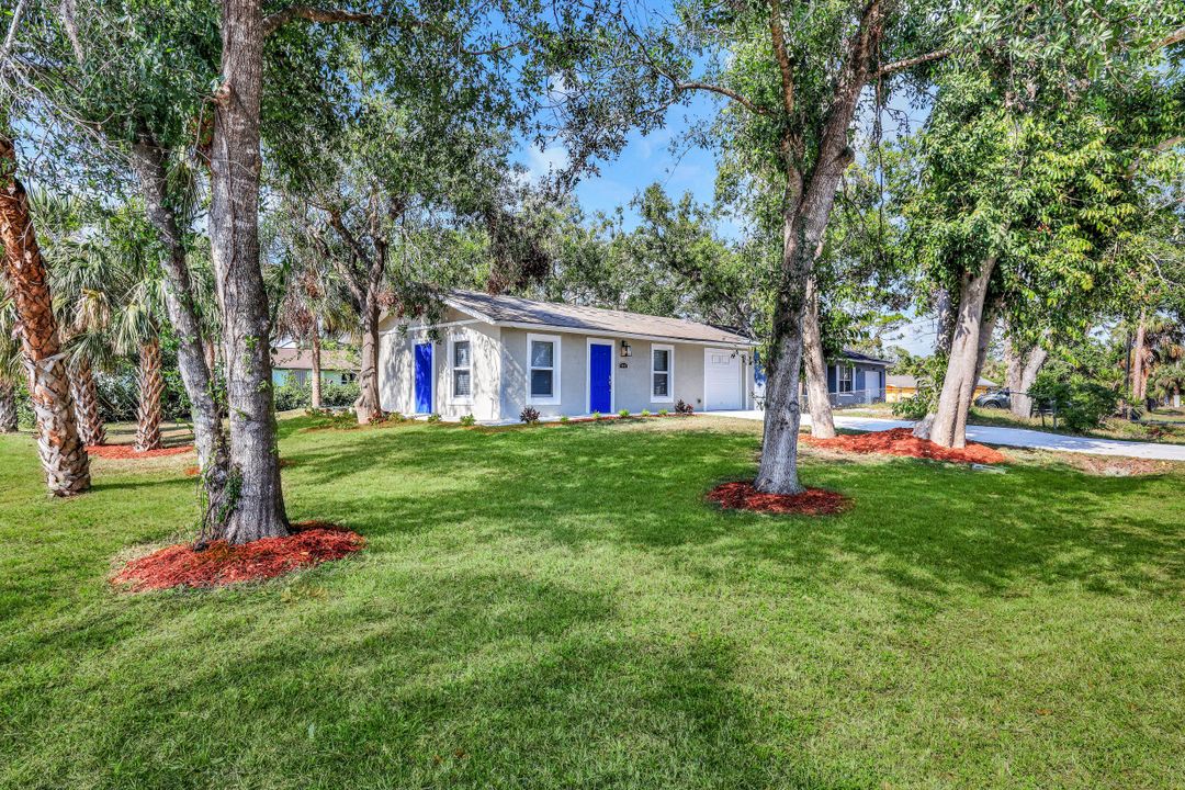 1401 Keuka Ave, North Fort Myers, FL 33917