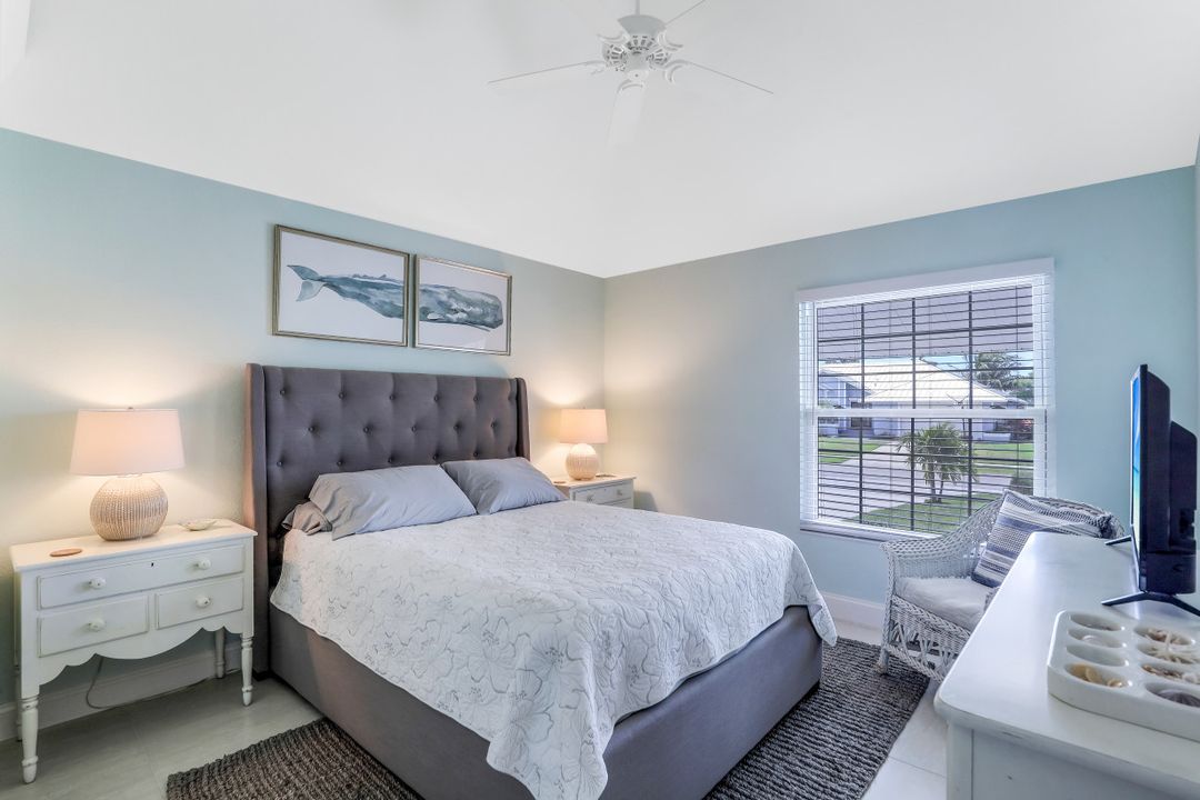 1558 Jamaica Ct, Marco Island, FL 34145