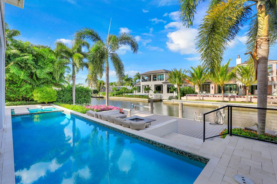 631 17th Ave S, Naples, FL 34102