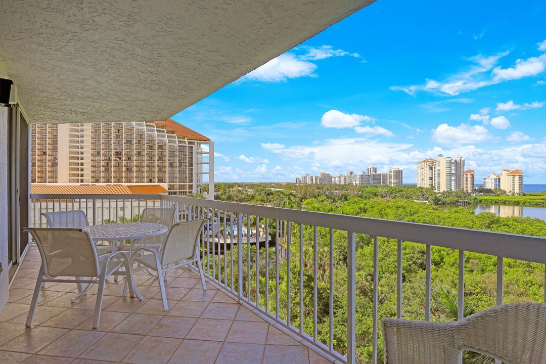 5501 Heron Point Dr #702, Naples, FL 34108