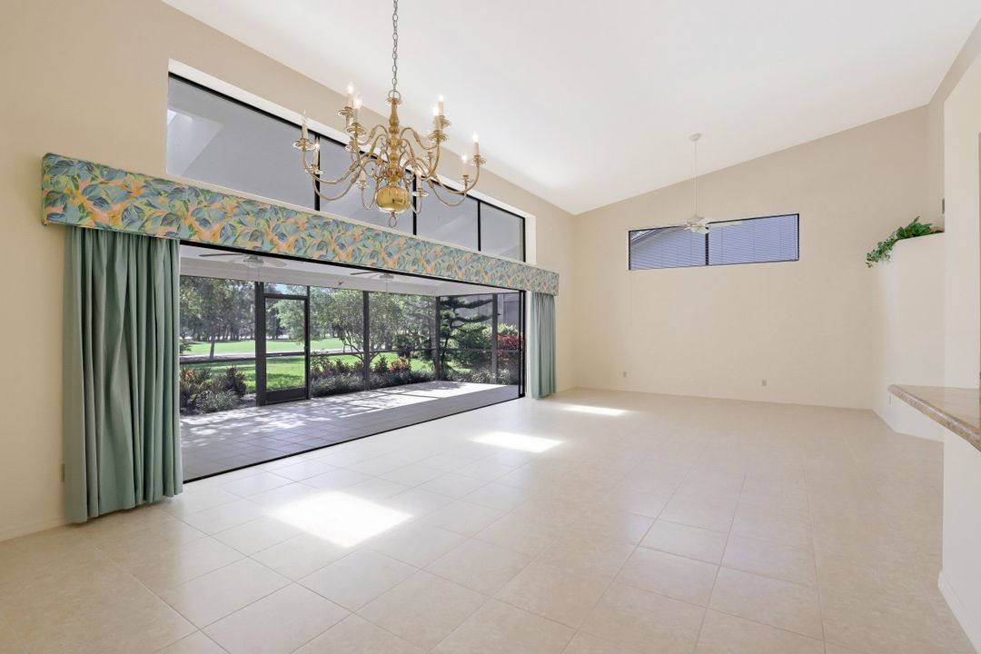 178 Cypress View Dr #C-34, Naples, FL 34113