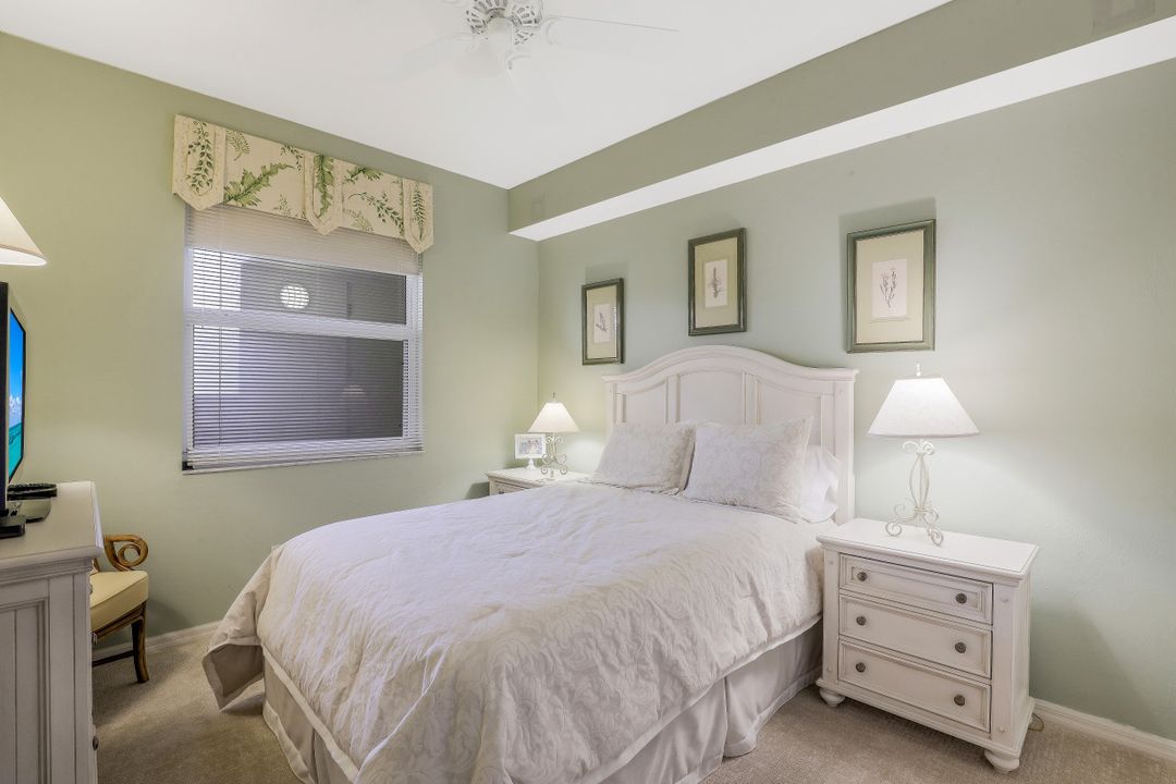 400 Flagship Dr #306, Naples, FL 34108