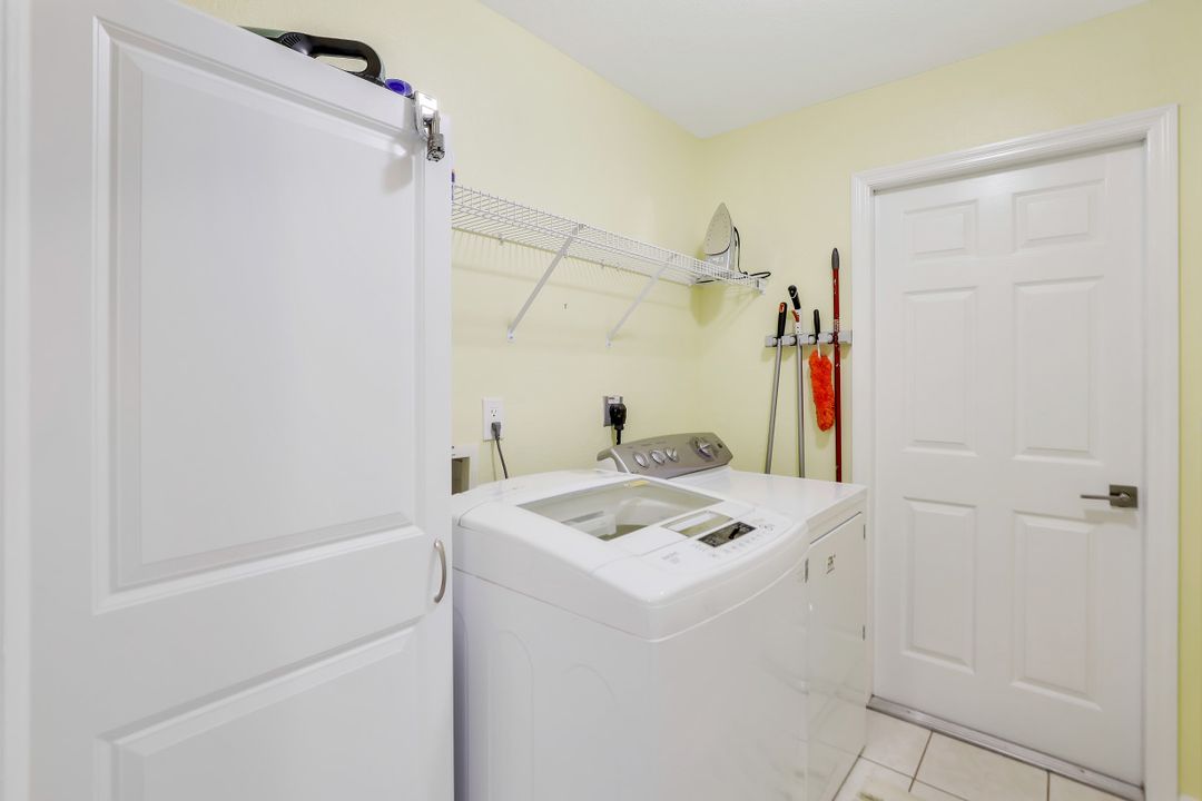 1422 SE 31st Terrace, Cape Coral, FL 33904