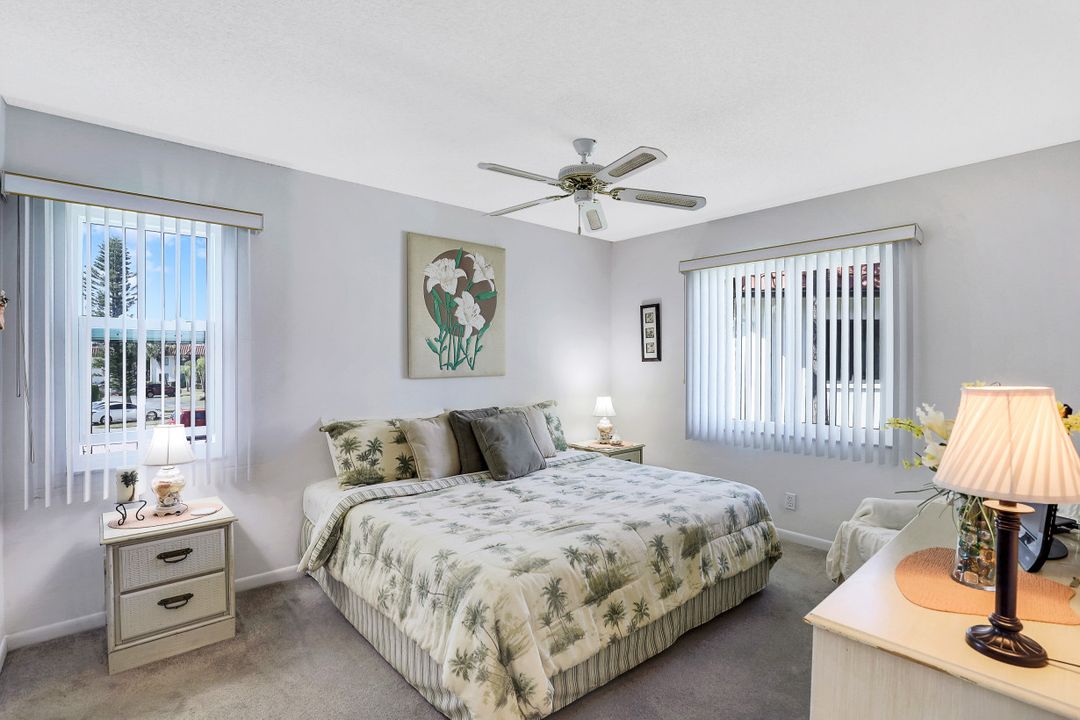 4315 27th Ct SW #19, Naples, FL 34116