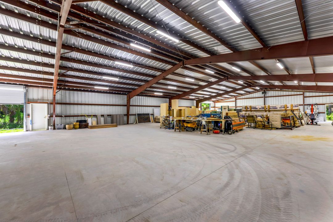 720 17th St NW, Naples, FL 34120