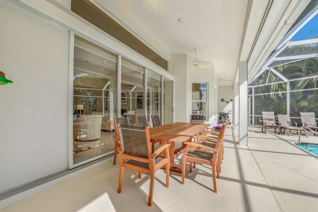 2104 Imperial Cir, Naples, FL 34110