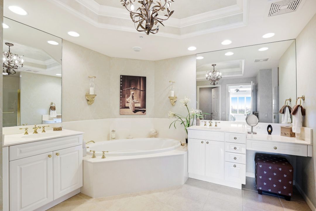 445 Cove Tower Dr #1402, Naples, FL 34110