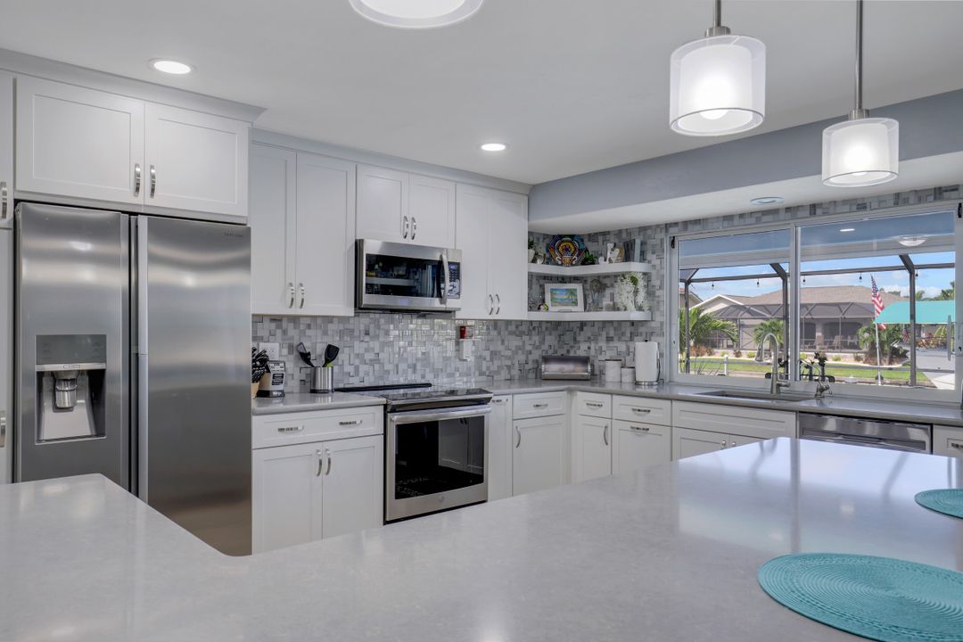 5328 SW 10th Ave, Cape Coral, FL 33914