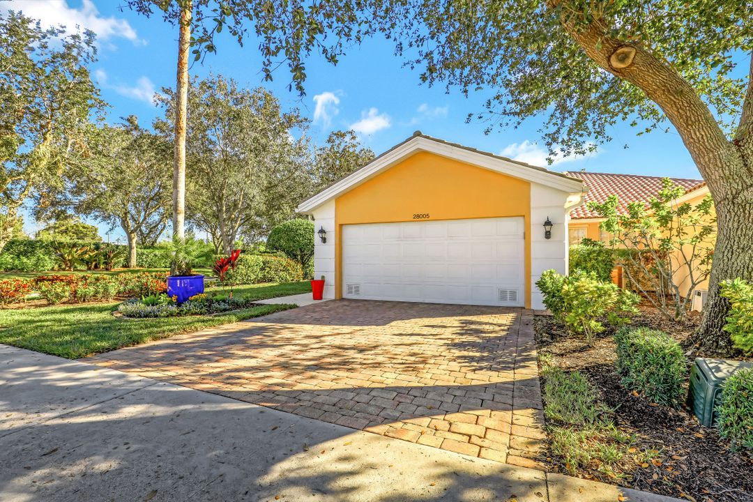28005 Boccaccio Way, Bonita Springs, FL 34135