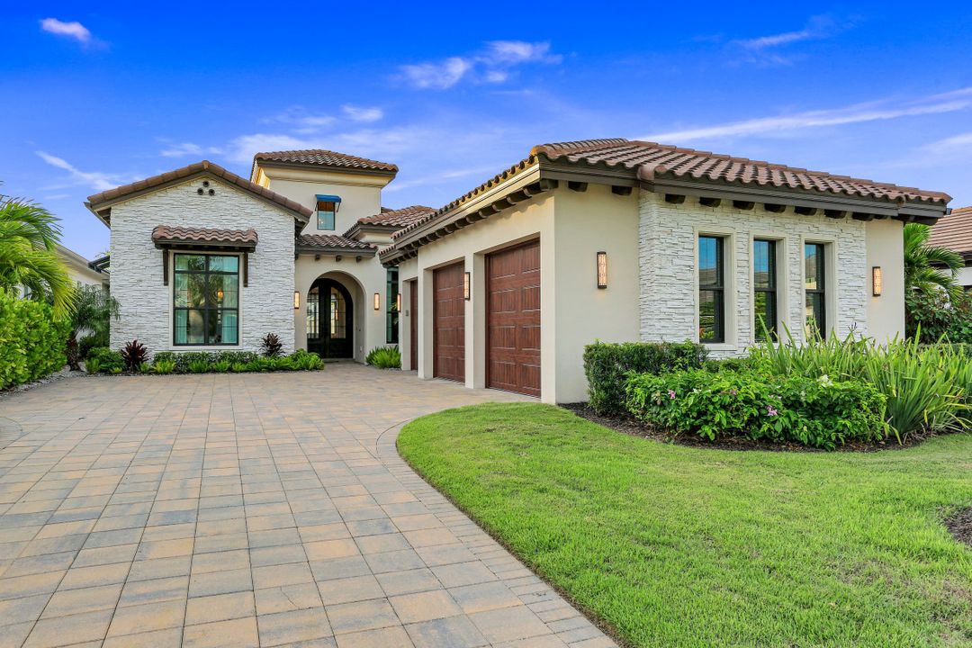 10510 Via Torino Way, Miromar Lakes, FL 33913